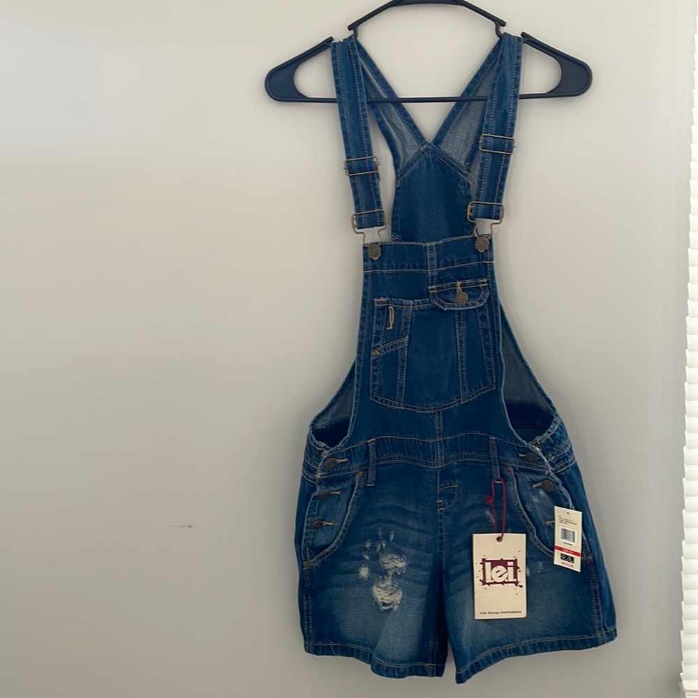 lei juniors size XS overalls. Brand new with tags!